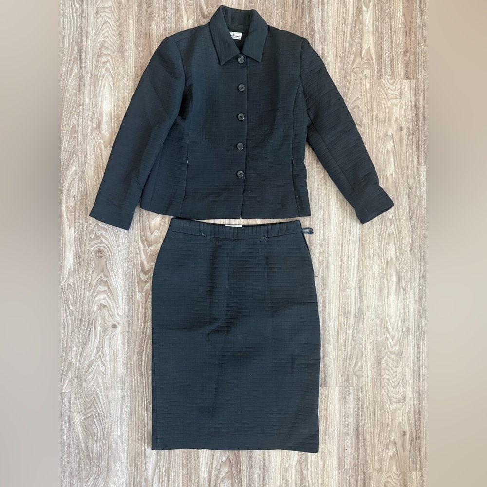 Elegant Black Women's Skirt & Jacket Set